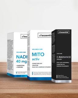 Allessential® — Suplementos que potenciam os resultados das nossas consultas 💫Acreditamos que a beleza e o bem-estar começam de dentro para fora. Por isso, utilizamos a linha Allessential®, desenvolvida com fórmulas avançadas que apoiam a regeneração celular, o equilíbrio metabólico e a vitalidade da pele. 🌿✨ Alguns dos nossos aliados favoritos: 🔹 Mito Activ – otimiza a energia celular e combate o stress oxidativo. 🔹 C Radiant Serum – reforça a luminosidade da pele, promovendo a síntese de colagénio. 🔹 NADH – essencial para o metabolismo celular e para o aumento natural de energia e foco.Cada suplemento é cuidadosamente selecionado para potenciar os tratamentos estéticos, acelerar a recuperação e melhorar os resultados globais de dentro para fora. 🌸#irisNature #skincare #harmonizaçãoorofacial #hof #allessential
